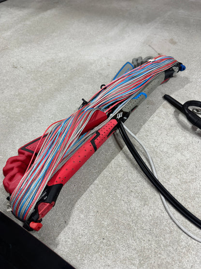 Naish Pivot 2025 8m + Naish Motion 138x41,5 + Naish Bar