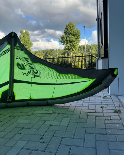 Naish Pivot 9m + Airush Vox 135 + Naish Fusion Bar