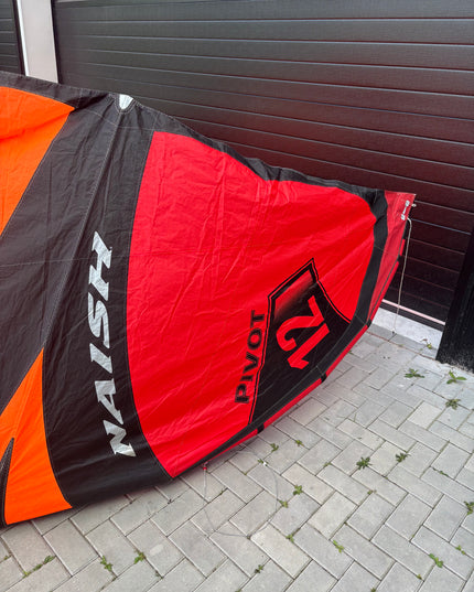 Naish Pivot S26 - 12m