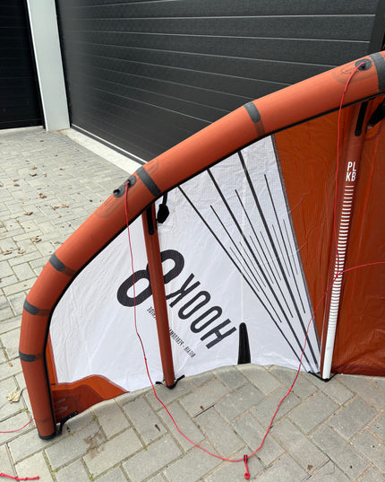 PLKB SET Hook V4 8m + Capital 137x41.5 + Compass Bar (NIEUW)