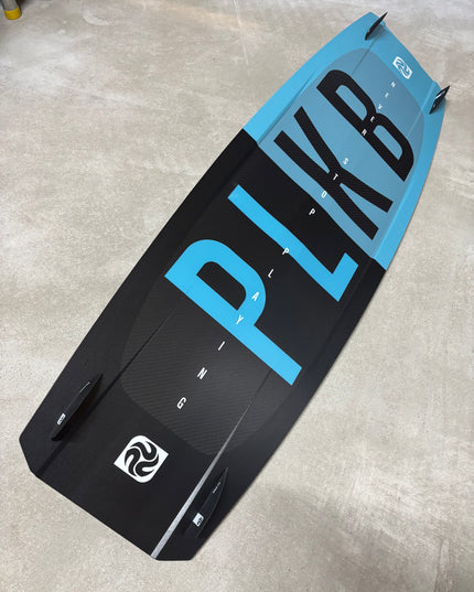 PLKB Capital 137x41.5 - NIEUW