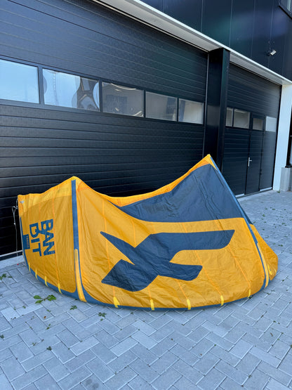 F-One Bandit 8m + PLKB Patrol 133x40 + F-One Bar