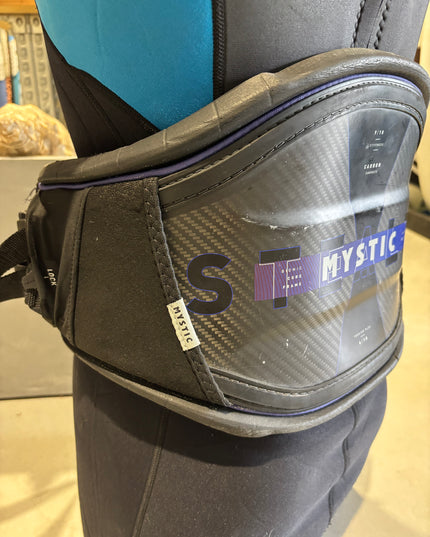 Mystic Stealth Harness L + Spreader Bar
