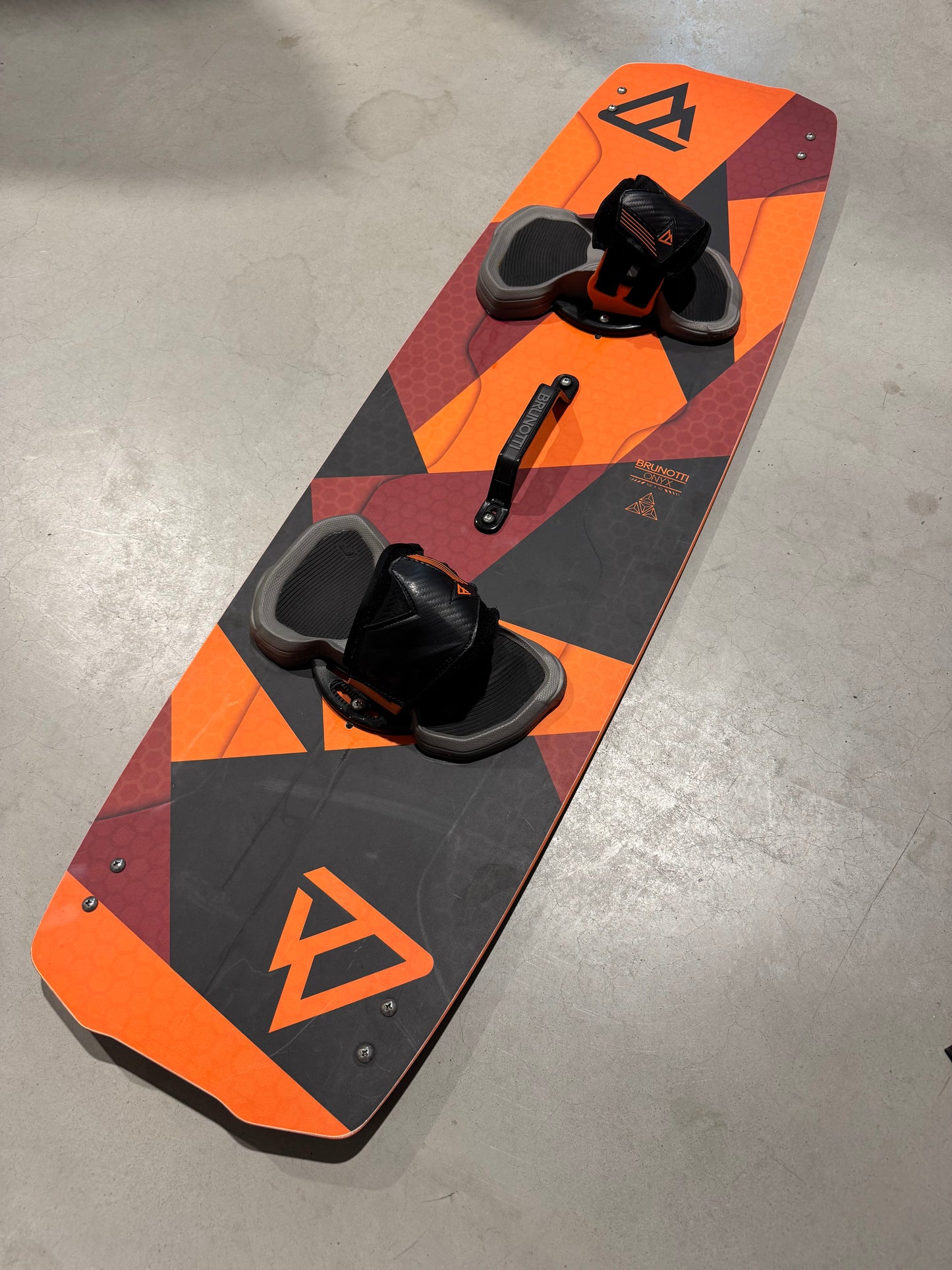 F-One Bandit 11m + Brunotti Onyx 140x42 + F-One Bar