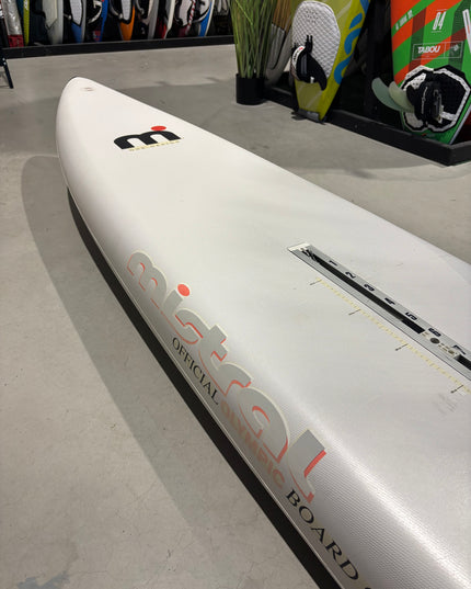 Mistral One Design 372 - 235L