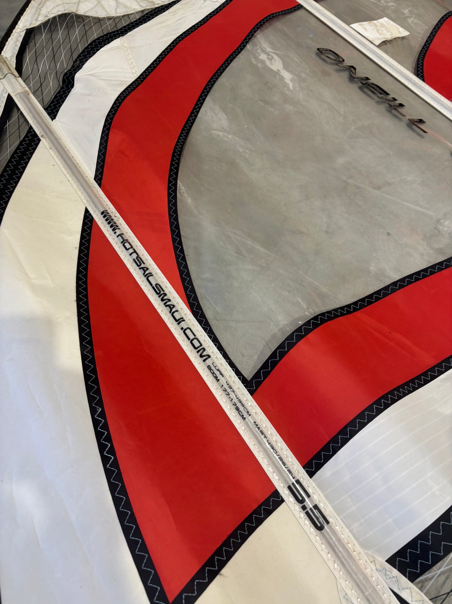 Hot Sails S.O 5.5