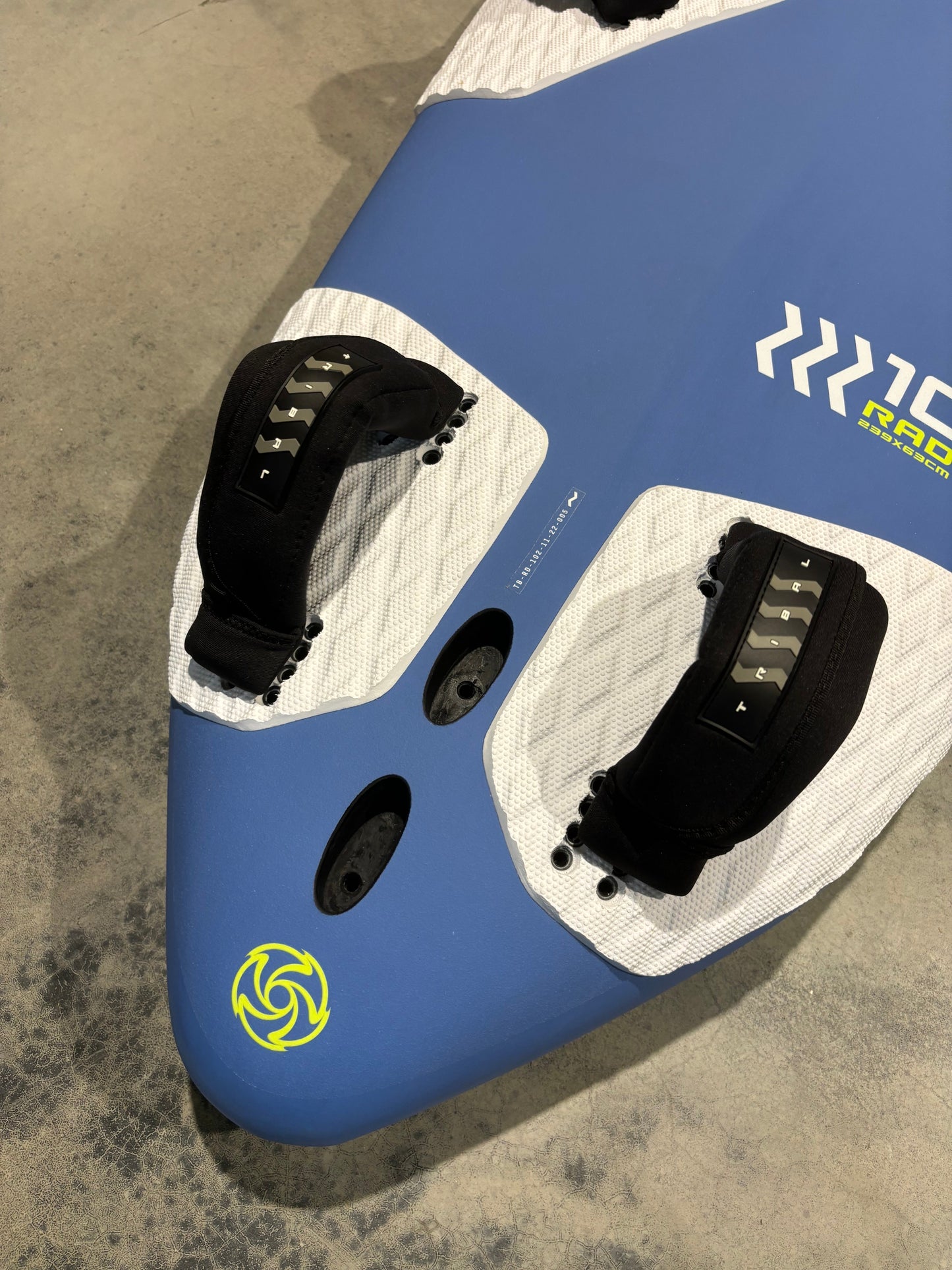 Tribal Radix - 102L / NIEUW