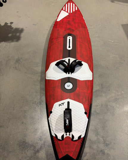 Quatro Pyramid PRO - 87L