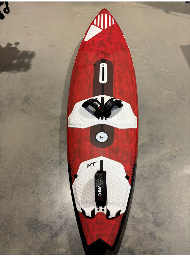 Quatro Pyramid PRO - 87L