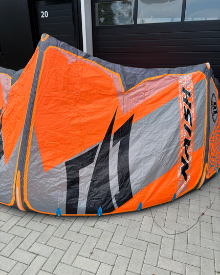 Naish Pivot 10m