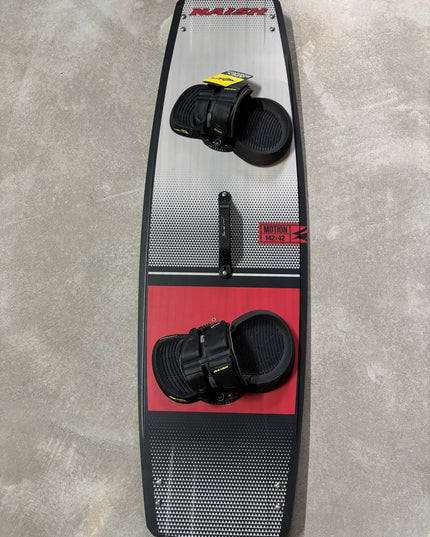 Naish Motion 142x42 • Nieuwe Apex bindingen