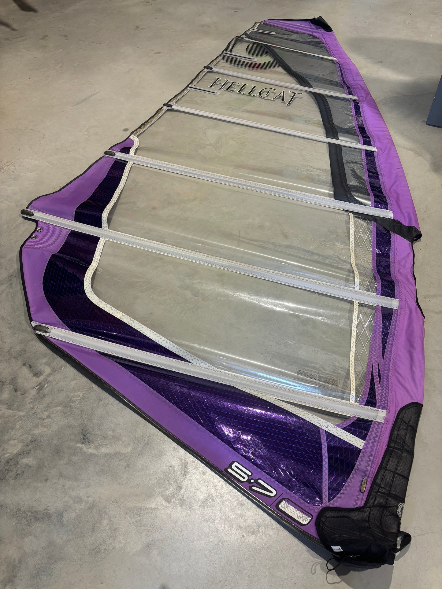 Neilpryde Hellcat 5.7 + Unifiber 400 SDM C60