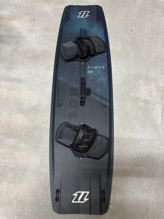 North Atmos Carbon 136x40 2023