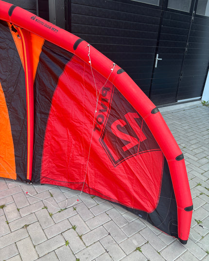 Naish Pivot S26 - 12m