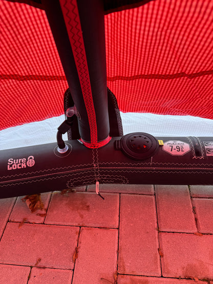 Naish Pivot 2025 8m + Naish Motion 138x41,5 + Naish Bar