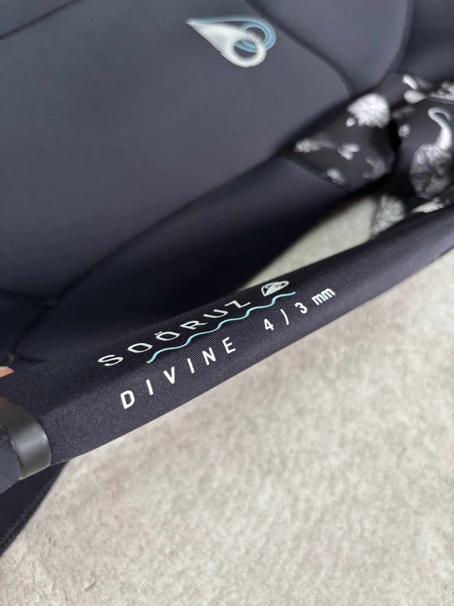 Sooruz Divine 4/3mm Dames maat L NIEUW