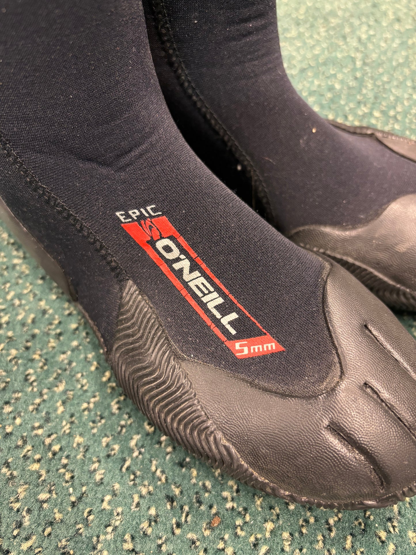 O’Neill Surfschoen hoog maat 34 / 35