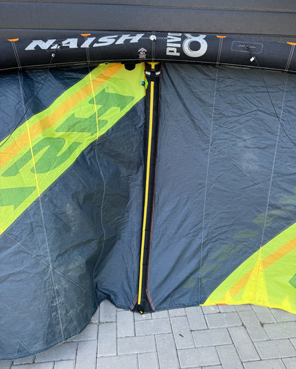 Naish Pivot 8m