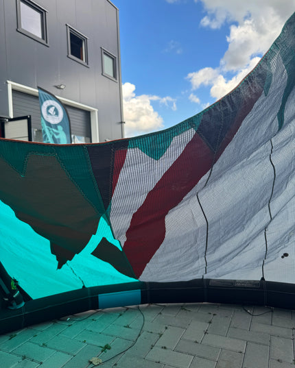 Naish Pivot 9m