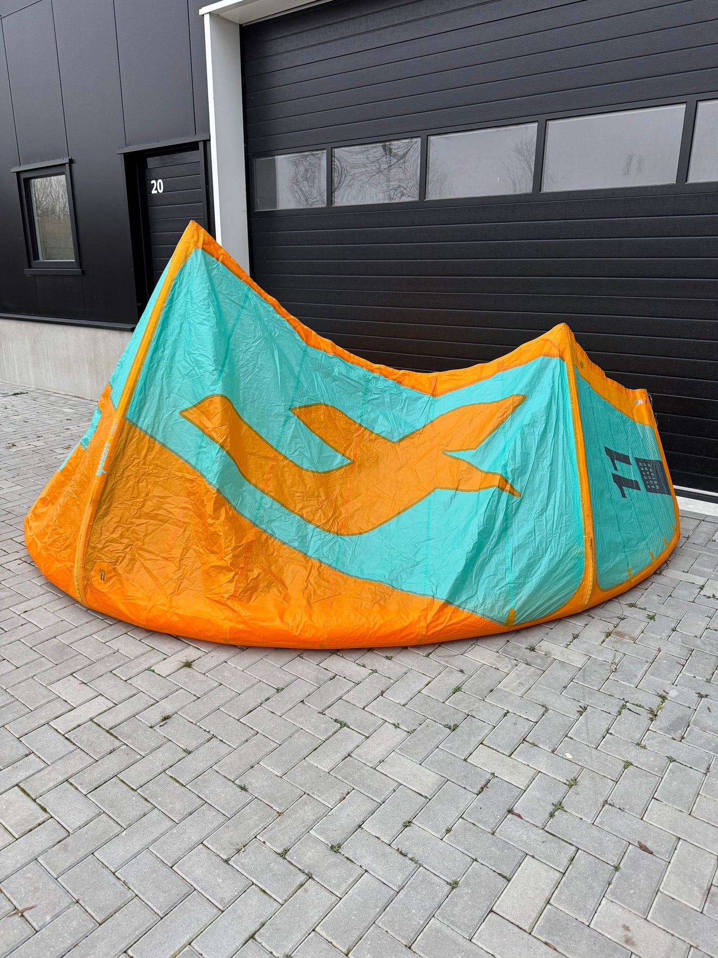 F-One Bandit 11m + Duotone Gonzales + F-One Bar