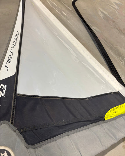North Sails Natural 5.8 + North Sails Red 430 SDM C35