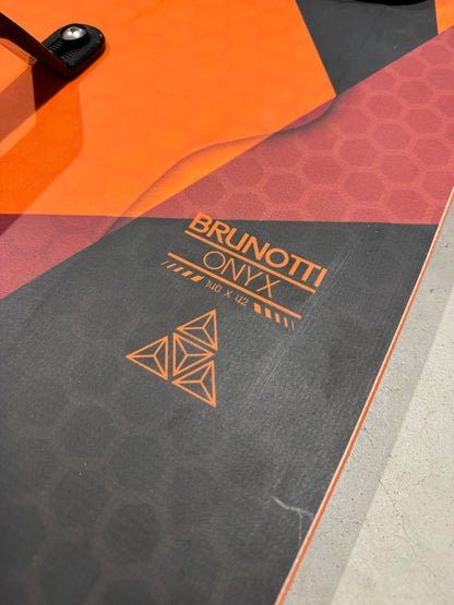 F-One Bandit 11m + Brunotti Onyx 140x42 + F-One Bar