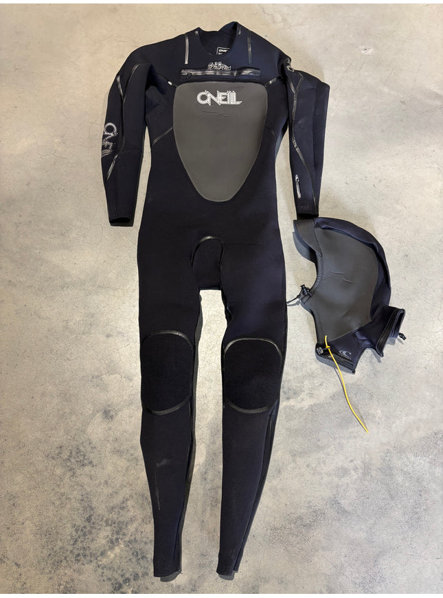 O’Neill Mutant 5/4mm + Hood