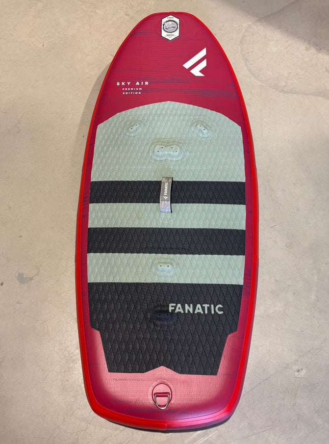 Fanatic Sky Air Premium 5’10 150L + Cabrinha X1600 Foil + Naish Wingsurfer 5.3
