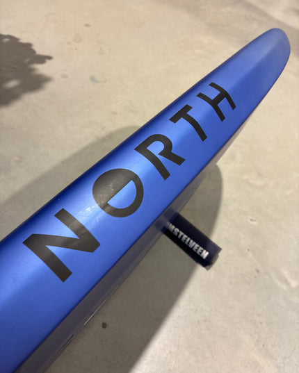 North Seek 2025 5’3 - 88L + North Sonar 1350 Foil + North Nova PRO 4.2