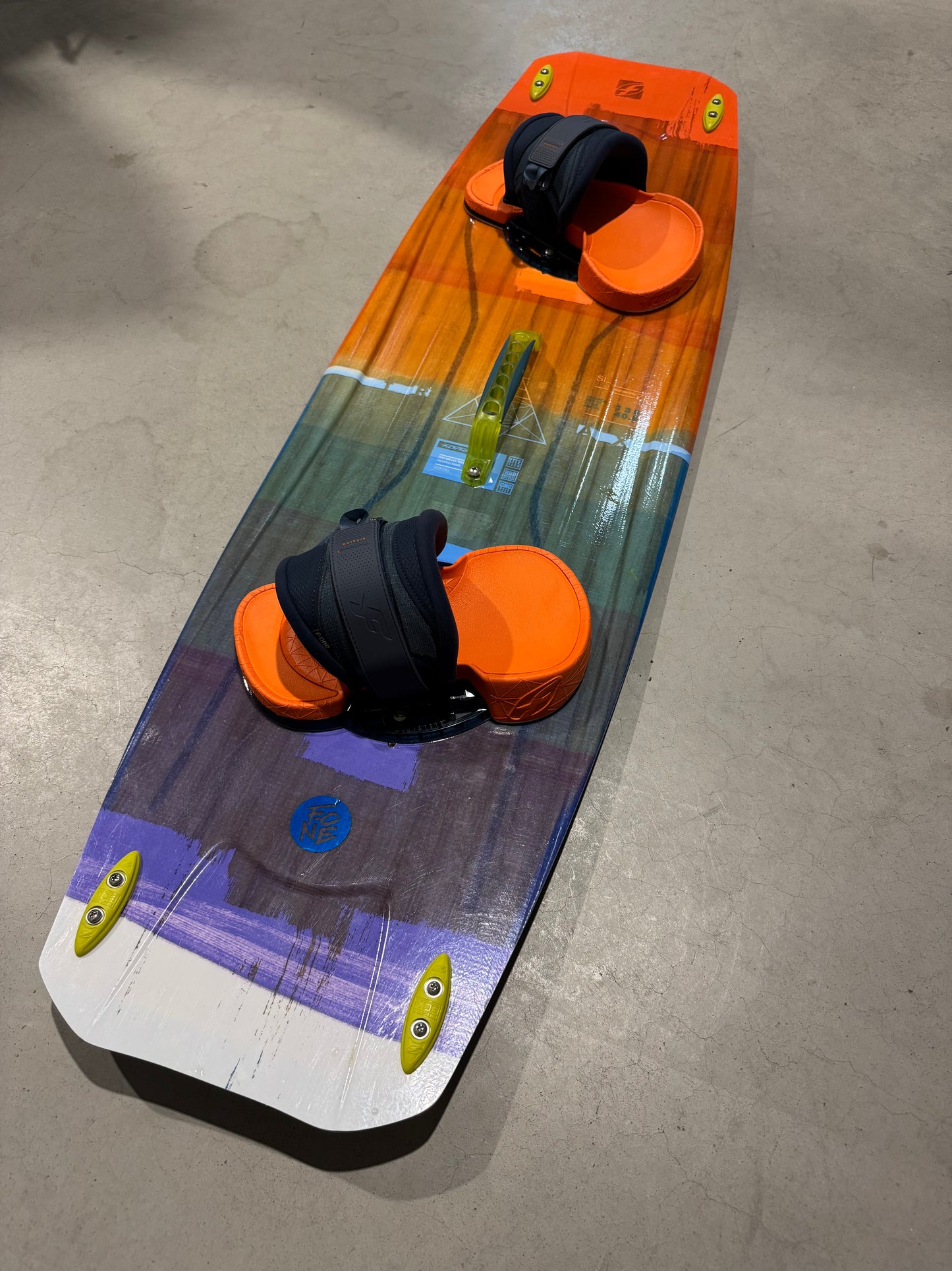 F-one Bandit 9m + Fone Trax 136x40.5 + F-one Bar