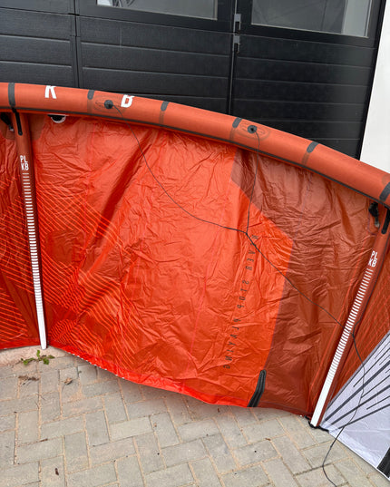 PLKB SET Hook V4 8m + Capital 137x41.5 + Compass Bar (NIEUW)
