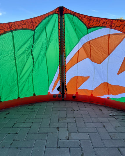 (Gereserveerd) F-One Bandit 6m + F-One Acid 130x39 + F-One Bar
