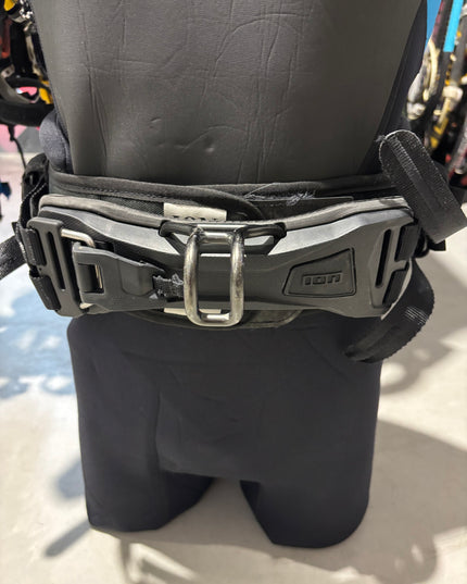 ION Axxis 4 Heuptrapeze maat M