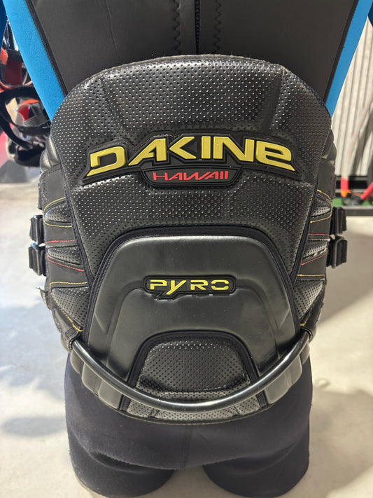 Dakine Pyro Heuptrapeze maat L