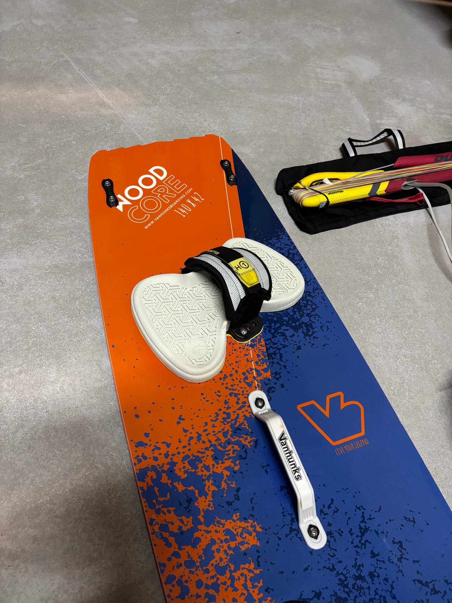 F-One Bandit 12m + Vanhunks Bucca + F-one bar