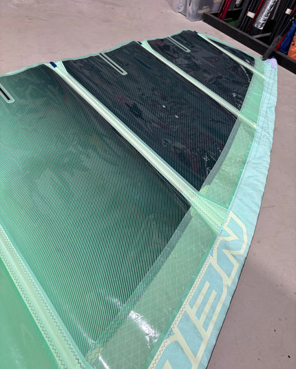Neilpryde V8 8.7 + Neilpryde FLX70 490 SDM