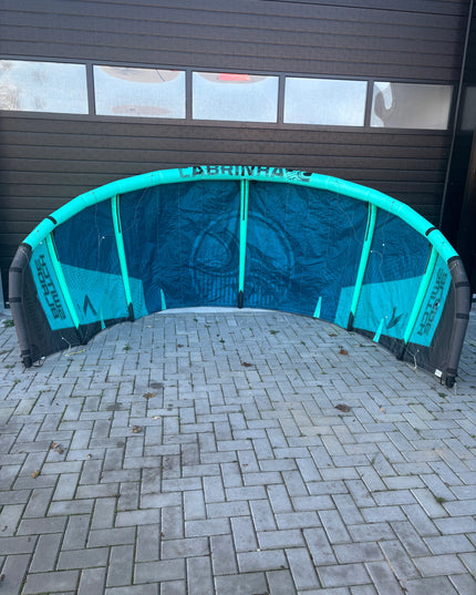 Cabrinha Switchblade 7m