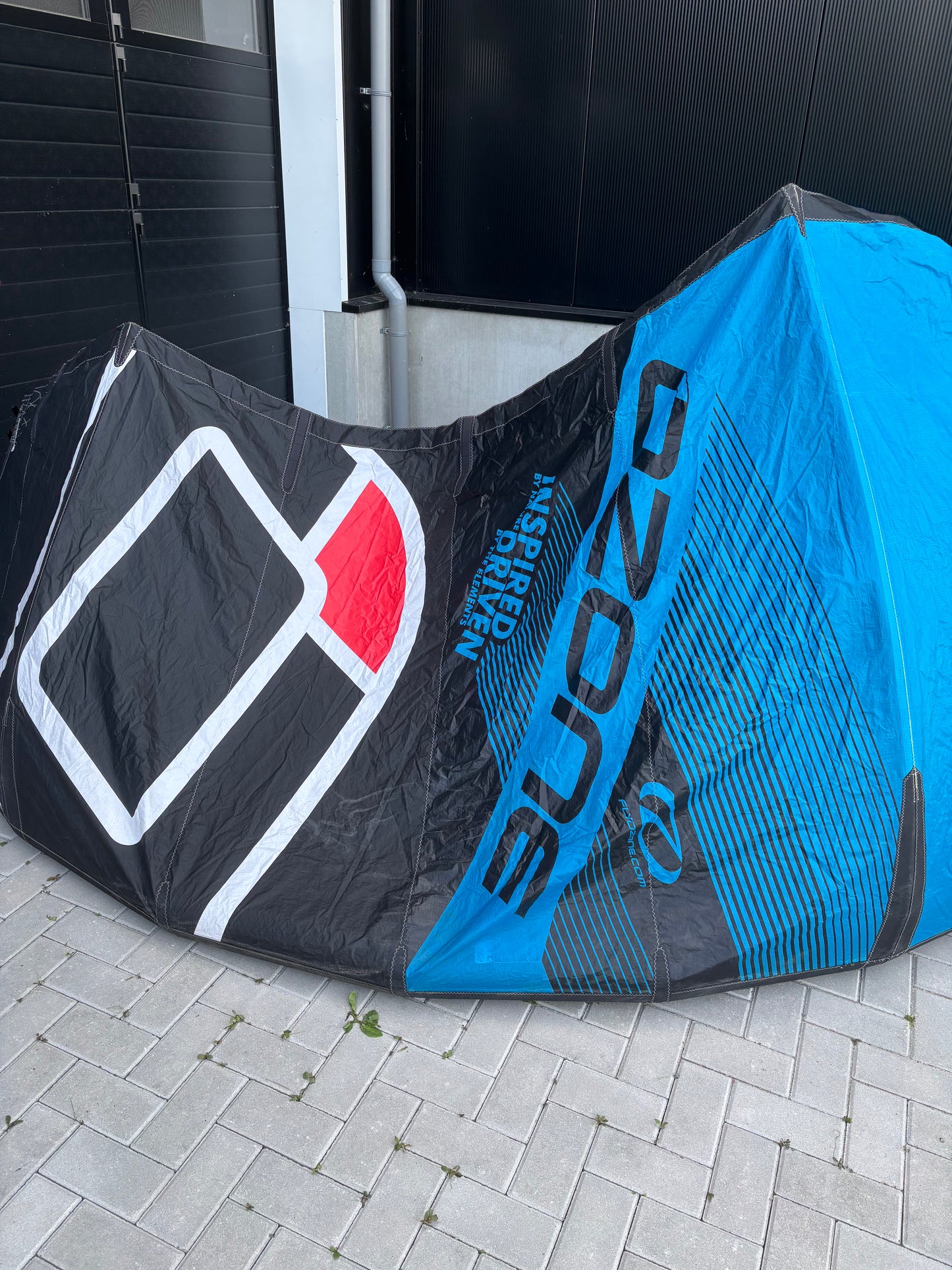 Ozone Enduro 9m + F-One TRAX Carbon 137x42 + Ozone Bar