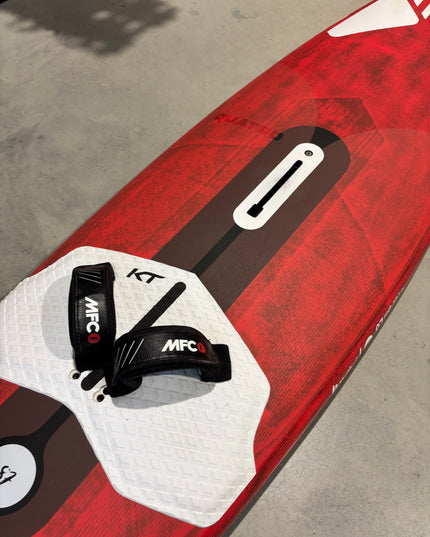 Quatro Pyramid PRO - 87L