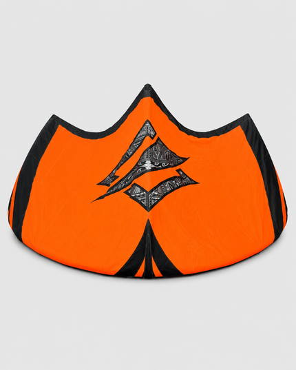 Naish Pivot S26 8m