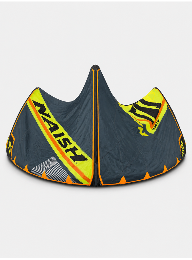 Naish Pivot 8m