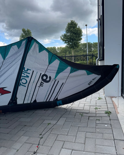 Naish Pivot 9m