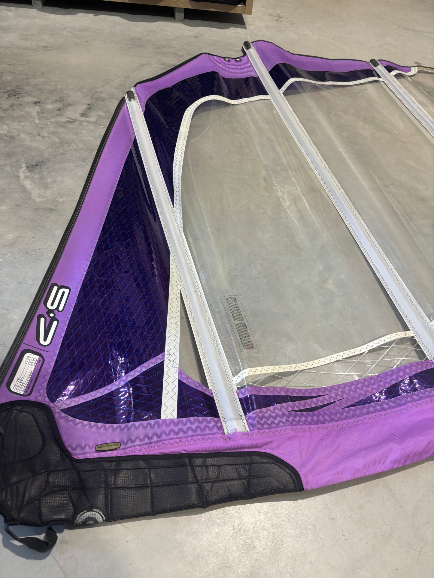 Neilpryde Hellcat 5.7 + Unifiber 400 SDM C60