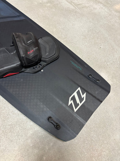 North Atmos Carbon 136x40 2023