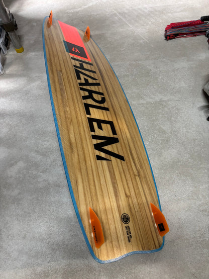 Naish Pivot S26 12m + Harlem 141x42 + Naish Bar