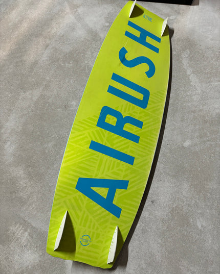 Airush Switch 135x40