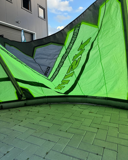 Naish Pivot 9m + Airush Vox 135 + Naish Fusion Bar