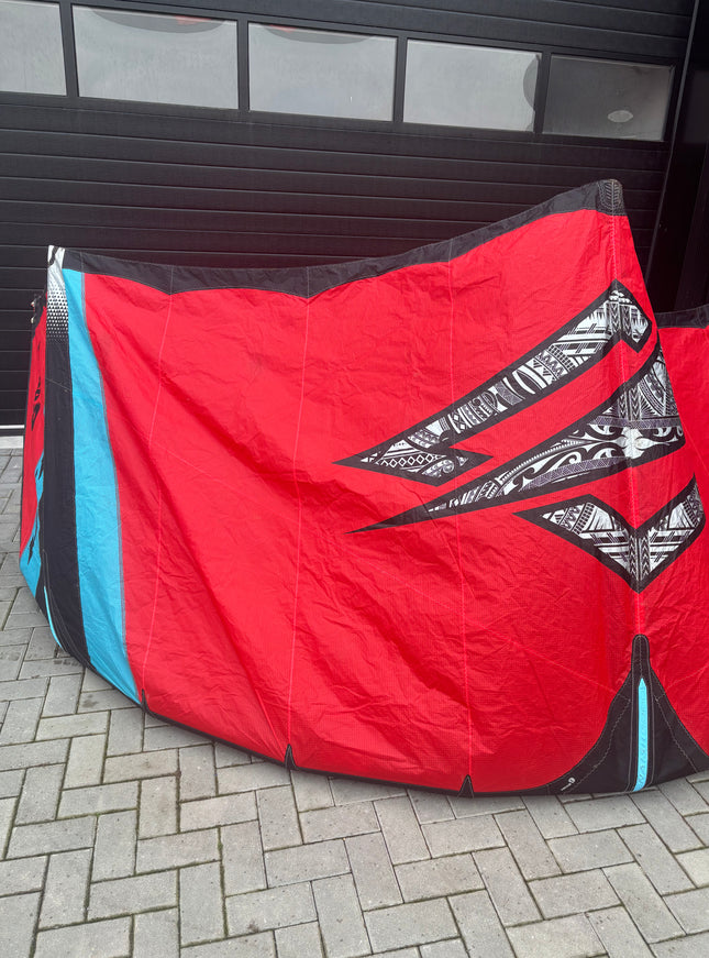 Naish Triad 9m