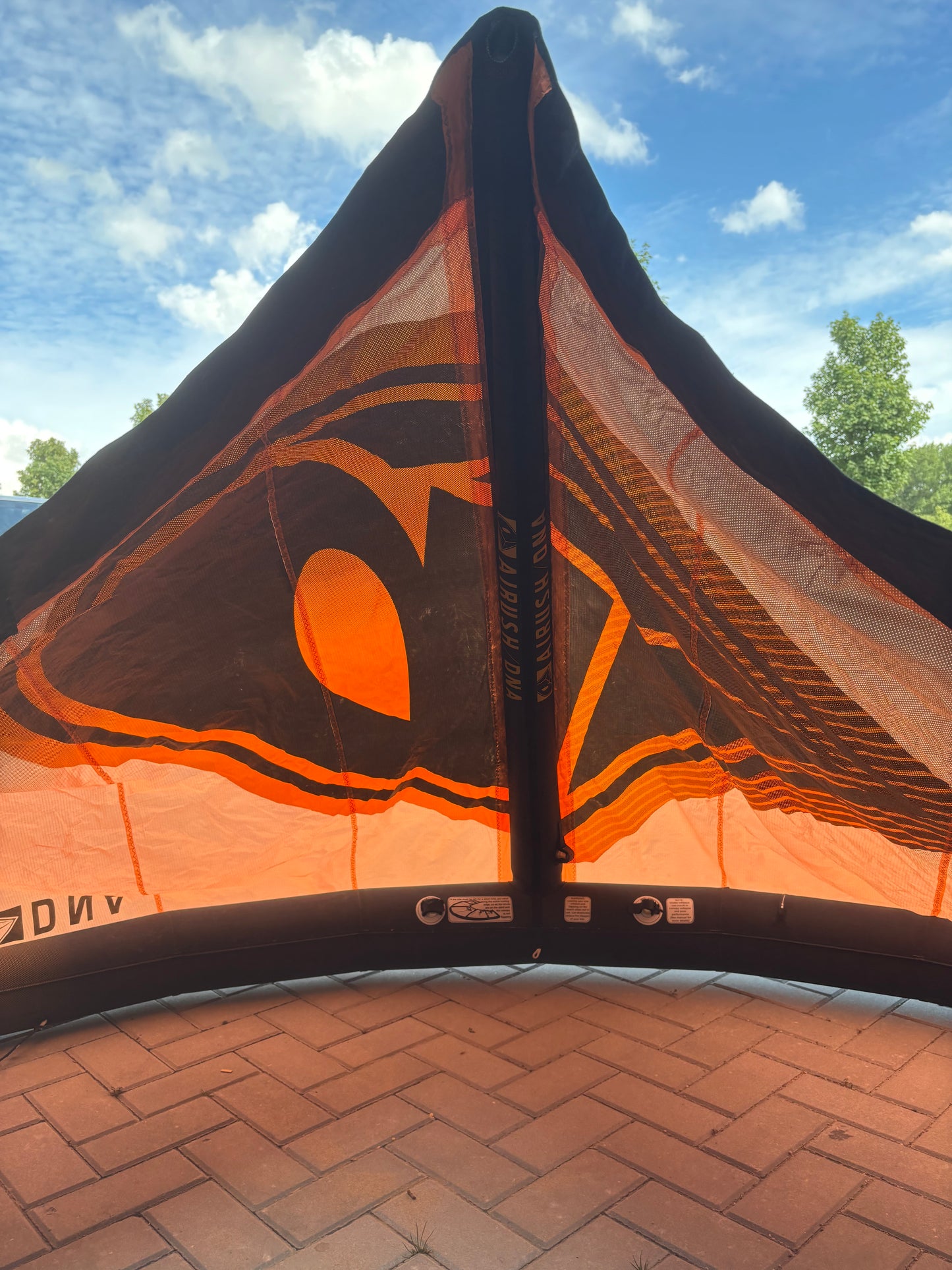 (Gereserveerd) Airush DNA 8 + Brunotti Onyx 132x40 + Airush Bar
