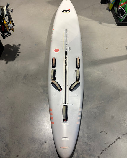 Mistral One Design 372 - 235L